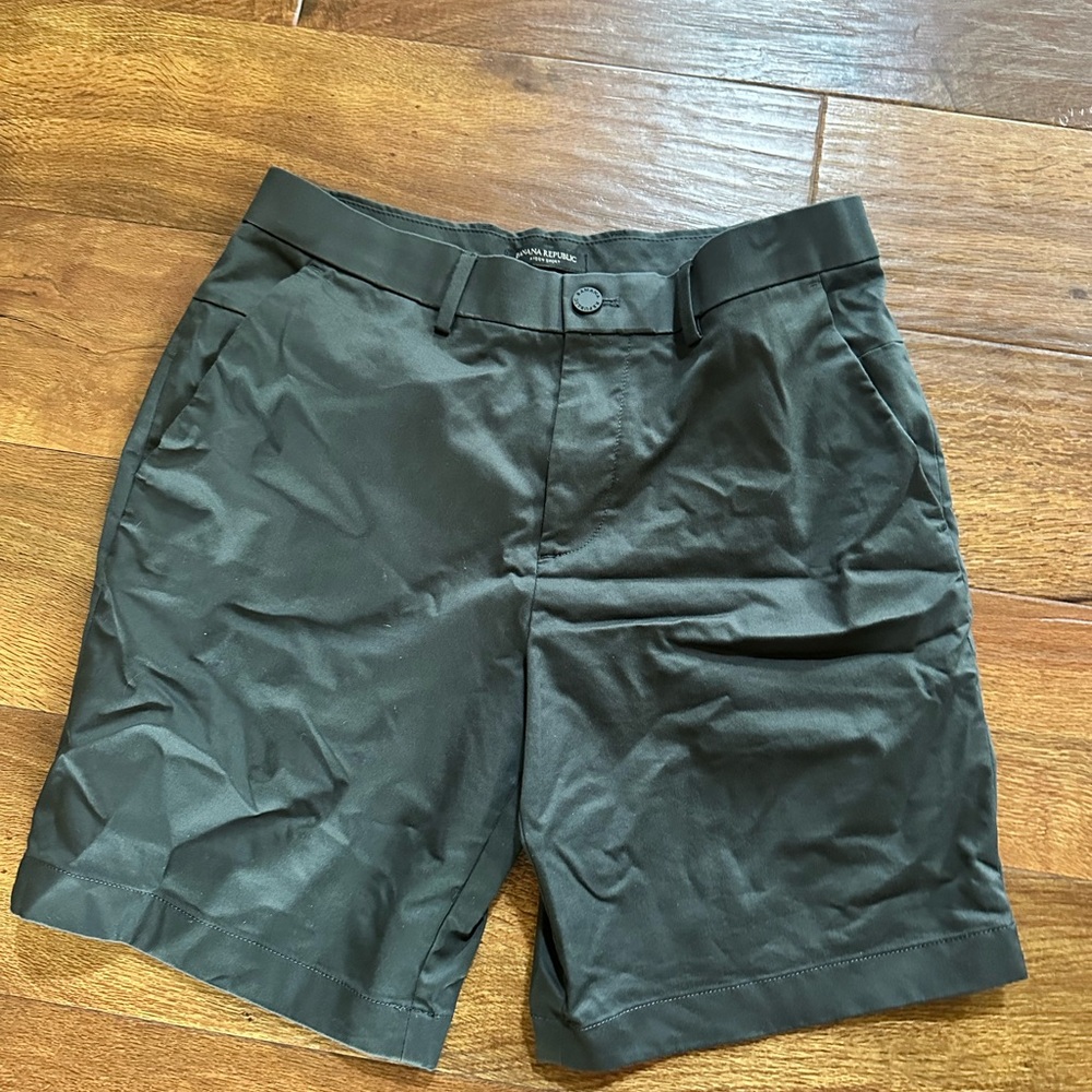 NEW men’s Banana Republic Black Aiden Shorts, new without tag 30”